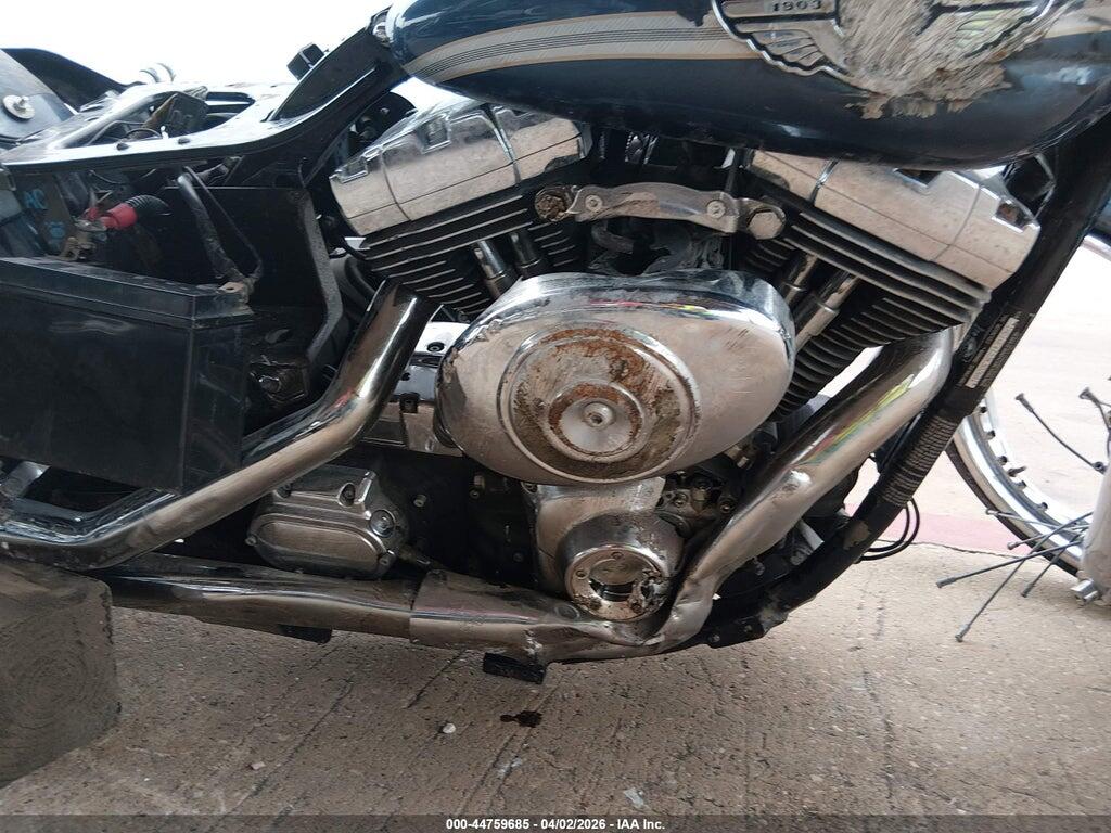 1HD1GEV153K302681 2003 HARLEY-DAVIDSON FXDWG photo no. 8