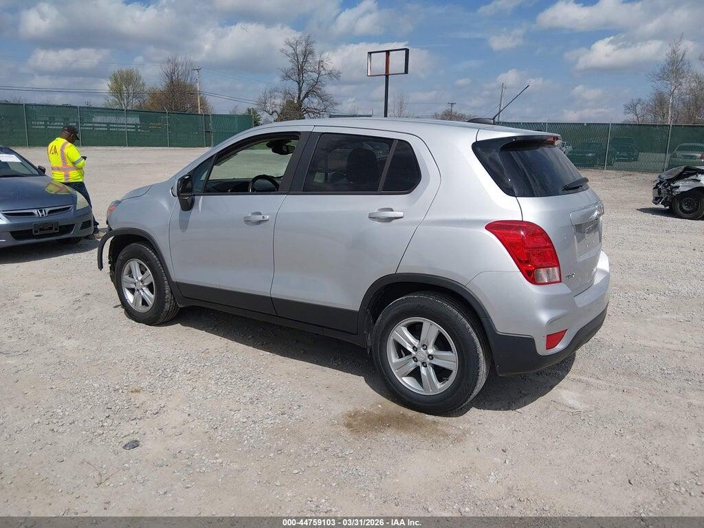 3GNCJKSBXKL404019 2019 CHEVROLET TRAX photo no. 3