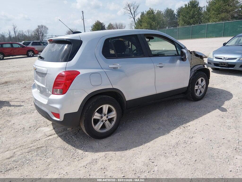 3GNCJKSBXKL404019 2019 CHEVROLET TRAX photo no. 4
