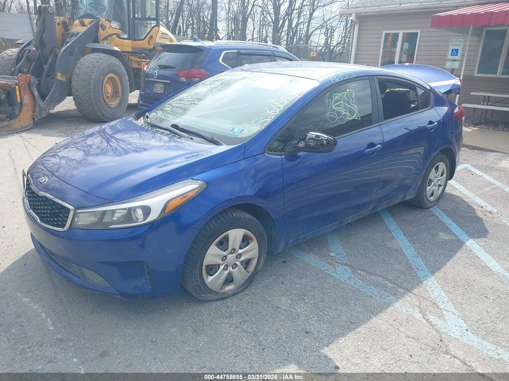 3KPFK4A74HE078999 2017 KIA FORTE photo no. 2