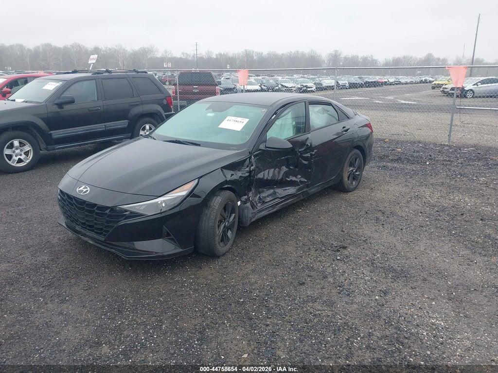 KMHLM4AG0PU571118 2023 HYUNDAI ELANTRA photo no. 2