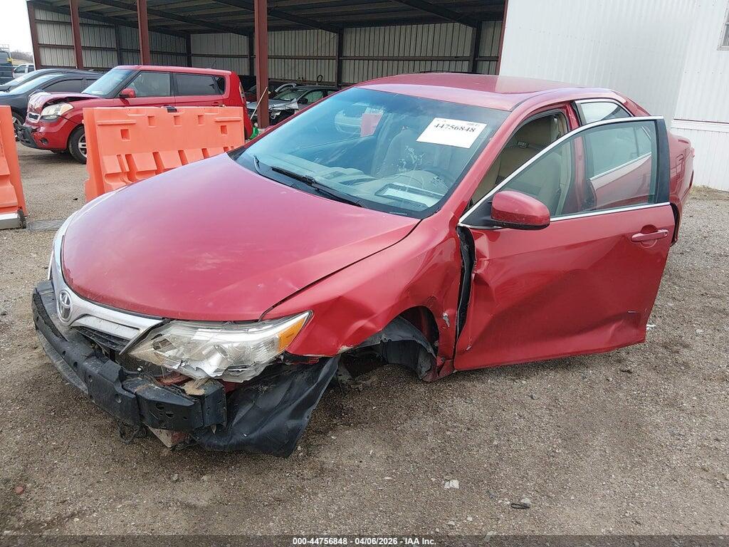 4T1BF1FK2EU842615 2014 TOYOTA CAMRY photo no. 2