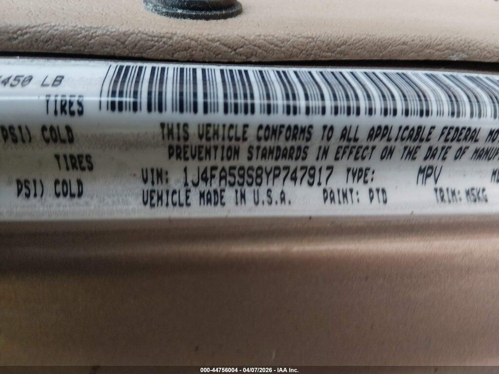 1J4FA59S8YP747917 2000 JEEP WRANGLER photo no. 9