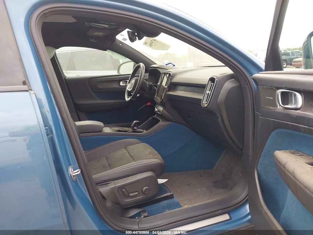 YV4ED3GM7P2052032 2023 VOLVO C40 RECHARGE PURE ELECTRIC photo no. 5