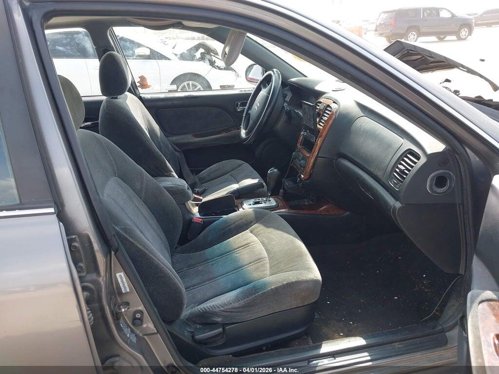 KMHWF35H54A975453 2004 HYUNDAI SONATA photo no. 5