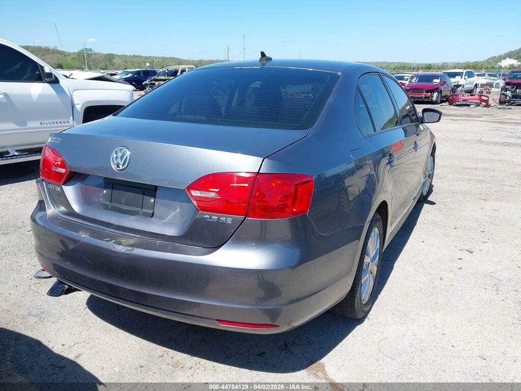 3VWDX7AJ8BM360479 2011 VOLKSWAGEN JETTA photo no. 4
