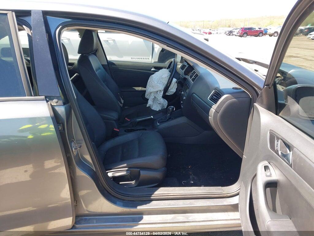 3VWDX7AJ8BM360479 2011 VOLKSWAGEN JETTA photo no. 5