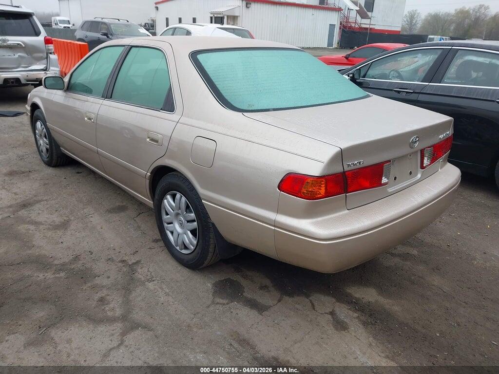 4T1BF22K3YU111885 2000 TOYOTA CAMRY photo no. 3