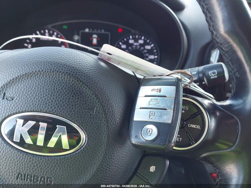 KNDJX3A50F7134678 2015 KIA SOUL photo no. 11