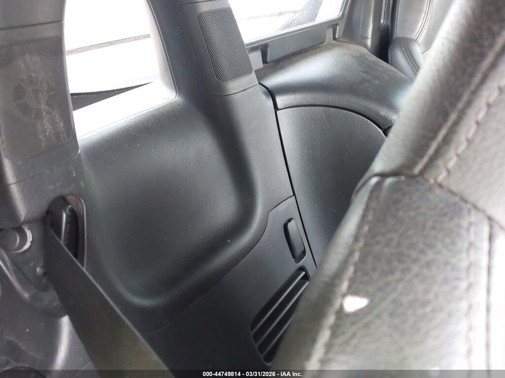 JHMAP21488S002106 2008 HONDA S2000 photo no. 8