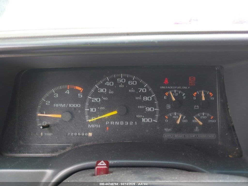 3GNEK18R1XG152715 1999 CHEVROLET TAHOE photo no. 7