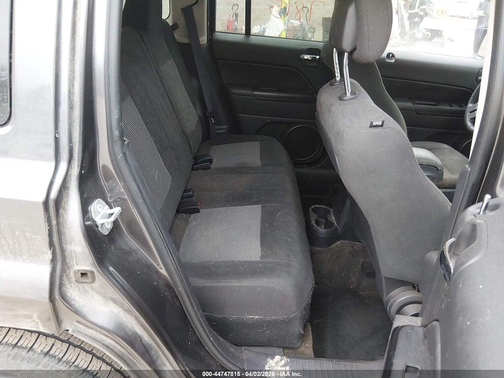 1C4NJPFA3GD813749 2016 JEEP PATRIOT photo no. 8