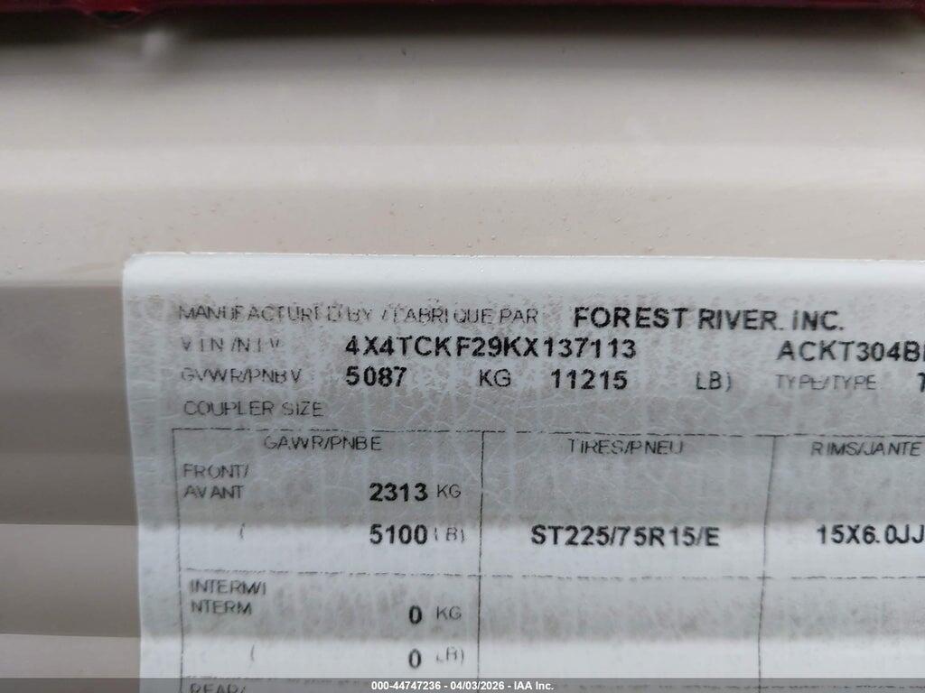 4X4TCKF29KX137113 2019 CHEROKEE FOREST RIVER photo no. 9