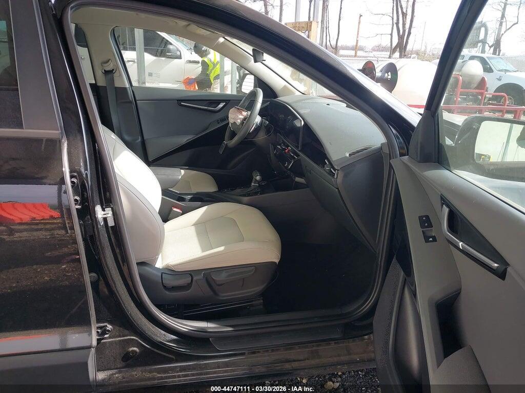 KNDCR3LE5P5049039 2023 KIA NIRO photo no. 5