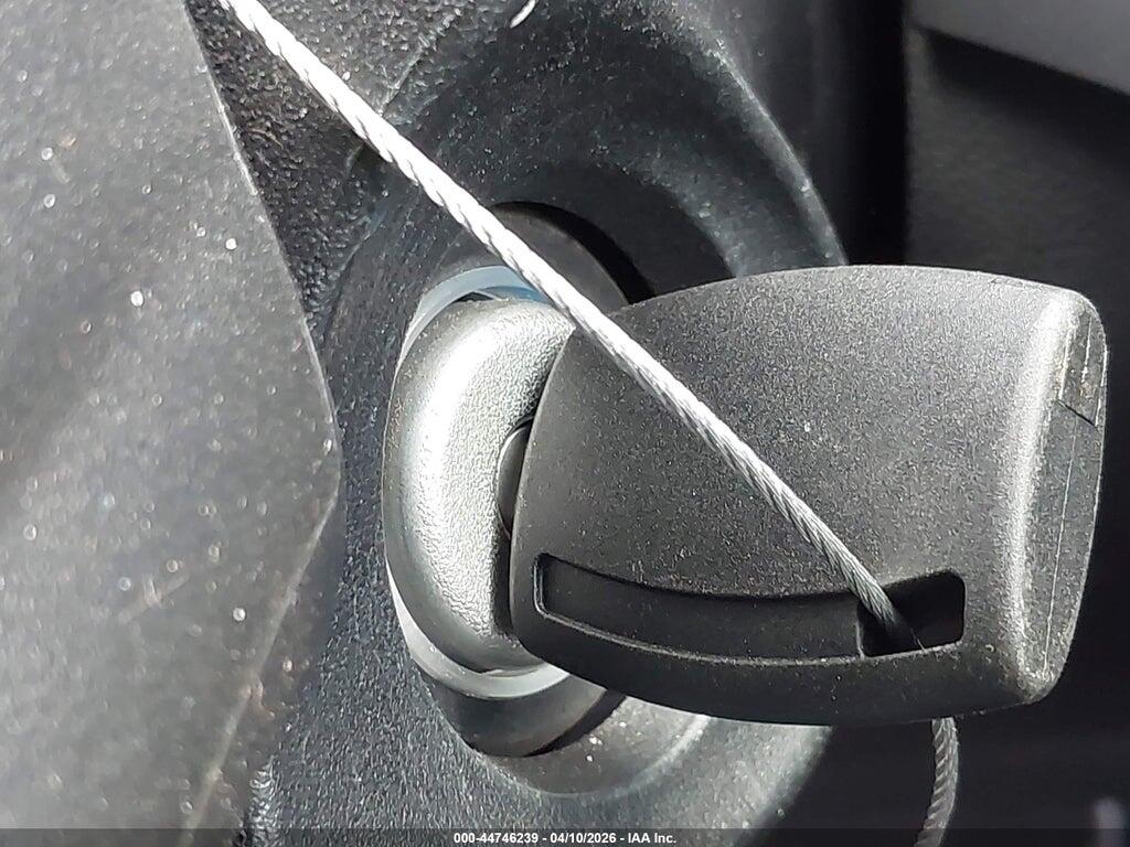 1FMCU0G90HUE94351 2017 FORD ESCAPE photo no. 11
