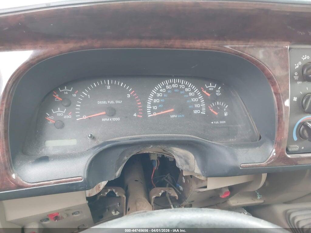 1B7MF33D8WJ133253 1998 DODGE RAM 3500 photo no. 5