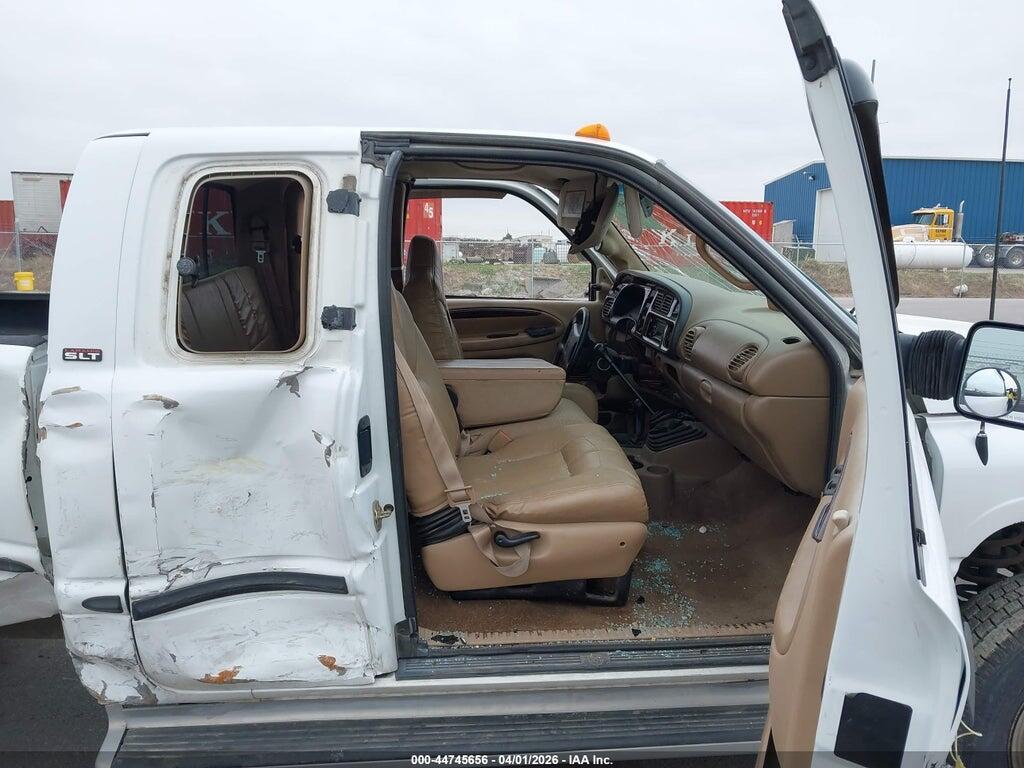 1B7MF33D8WJ133253 1998 DODGE RAM 3500 photo no. 7