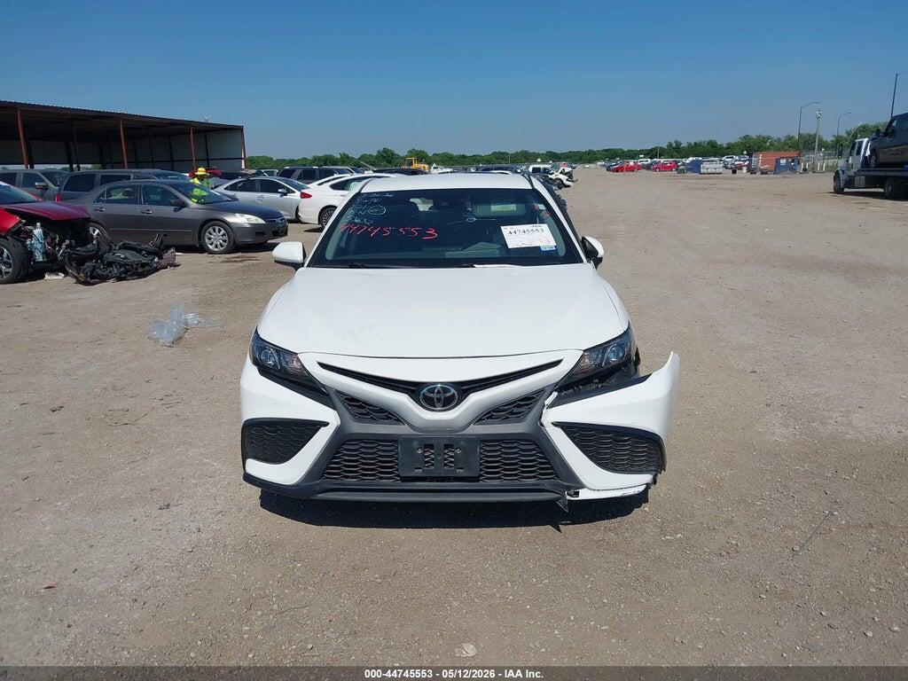 4T1G11AK2MU435128 2021 TOYOTA CAMRY photo no. 11