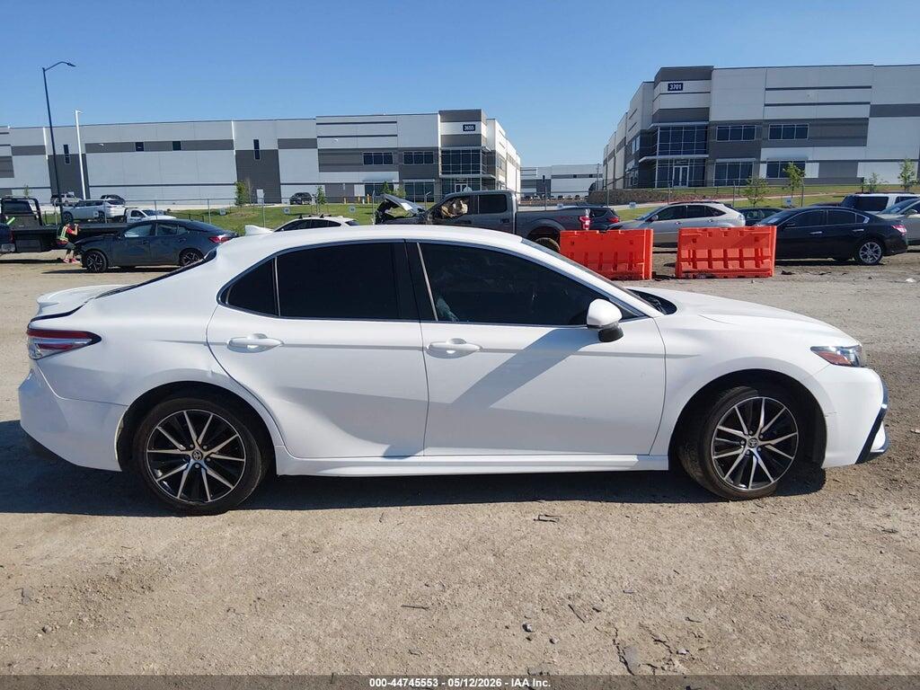 4T1G11AK2MU435128 2021 TOYOTA CAMRY photo no. 12
