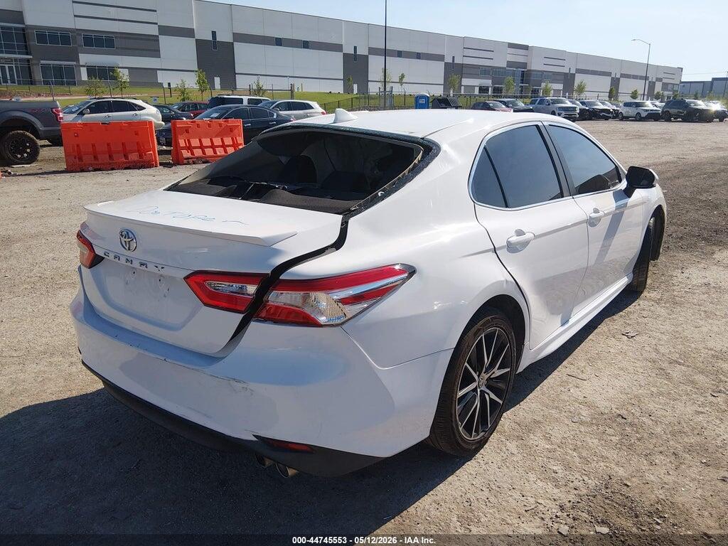 4T1G11AK2MU435128 2021 TOYOTA CAMRY photo no. 4