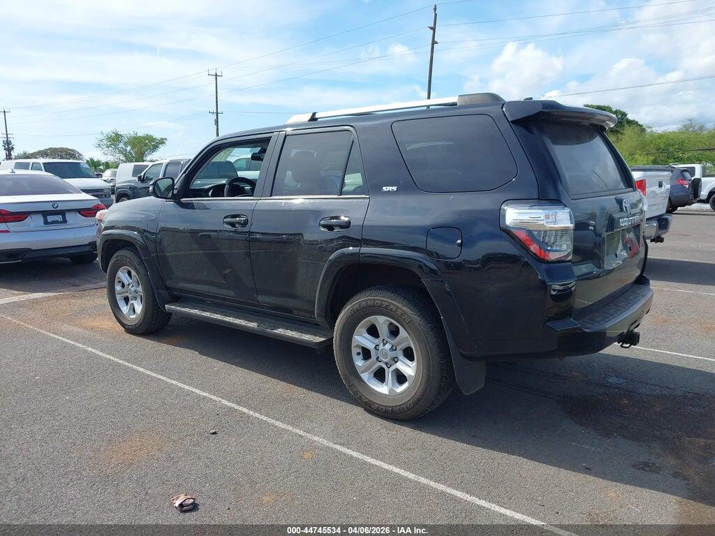 JTEFU5JRXP5300744 2023 TOYOTA 4RUNNER photo no. 3