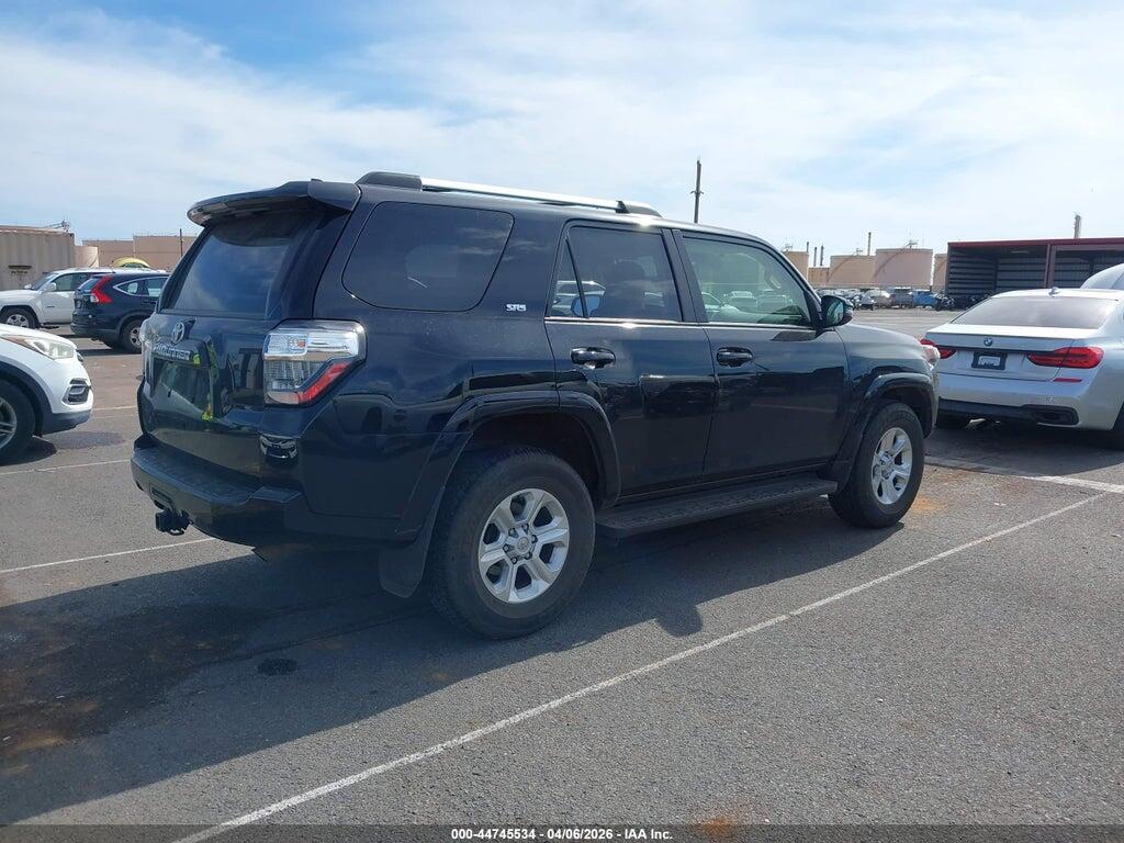 JTEFU5JRXP5300744 2023 TOYOTA 4RUNNER photo no. 4