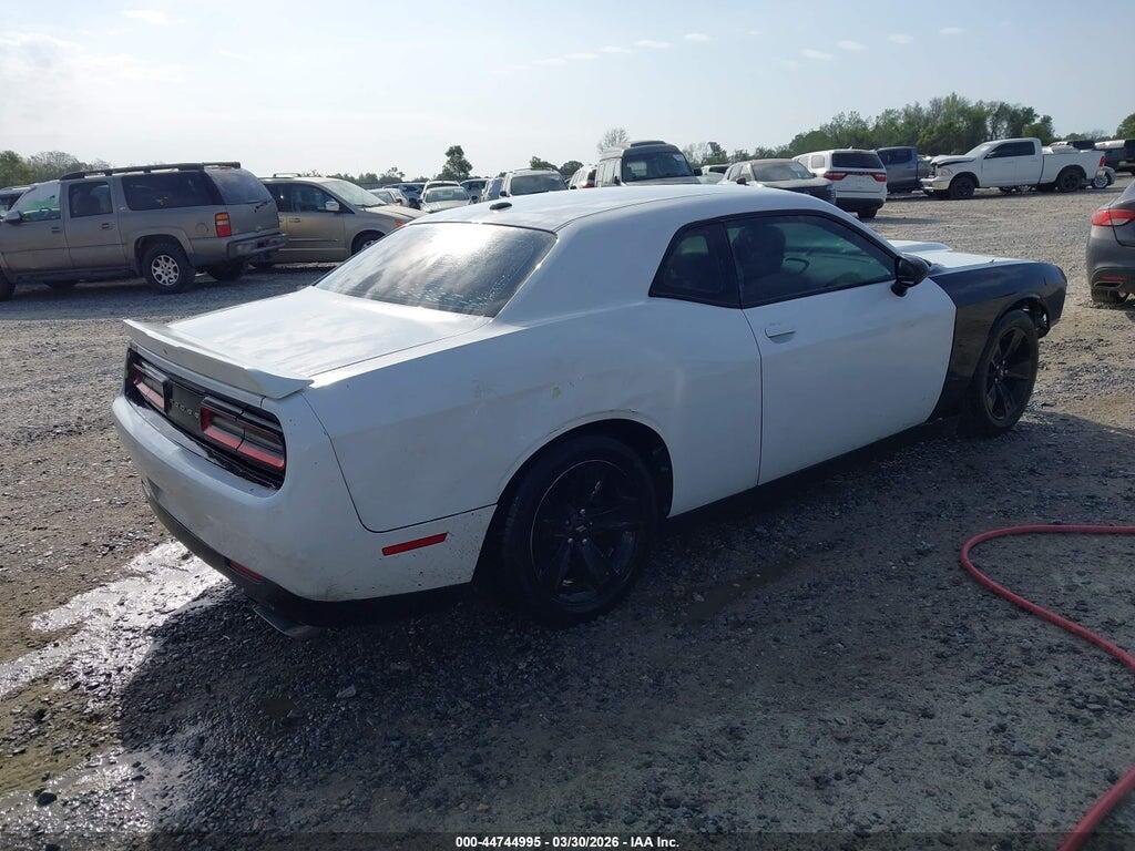 2C3CDZBT5LH243756 2020 DODGE CHALLENGER photo no. 4