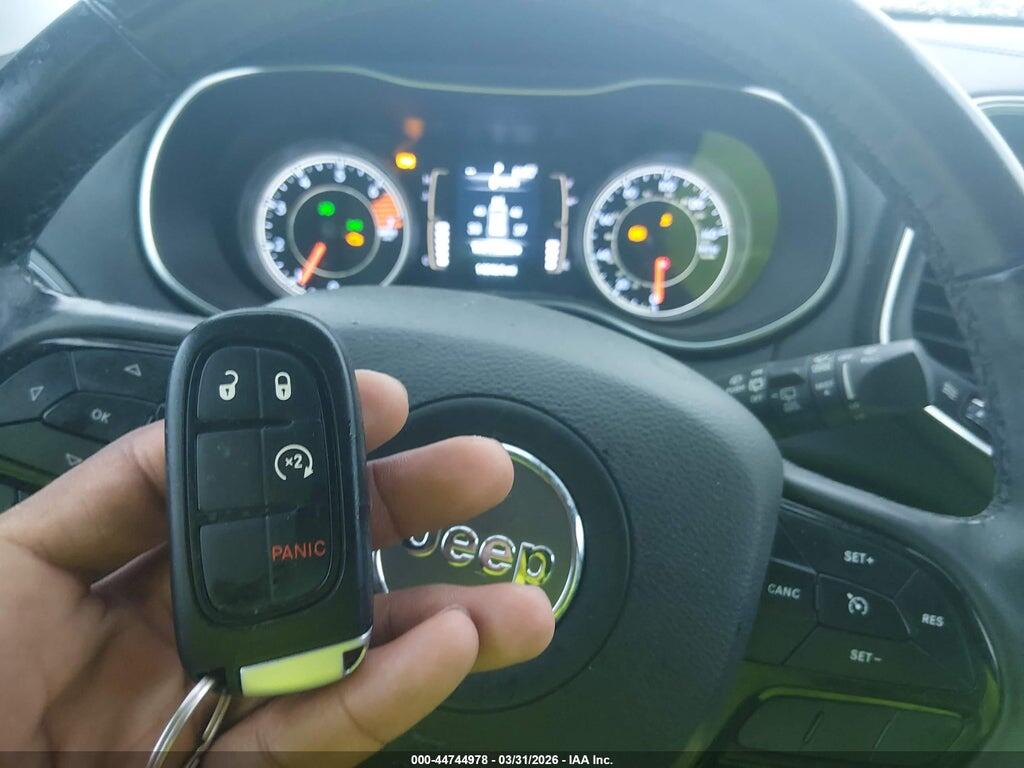 1C4PJLLB4KD392714 2019 JEEP CHEROKEE photo no. 11