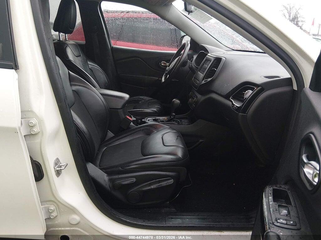 1C4PJLLB4KD392714 2019 JEEP CHEROKEE photo no. 5