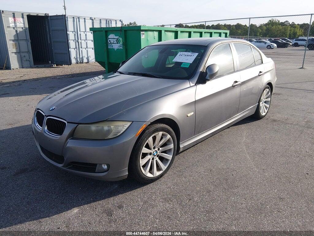 WBAPH7C57BE677492 2011 BMW 328I photo no. 2