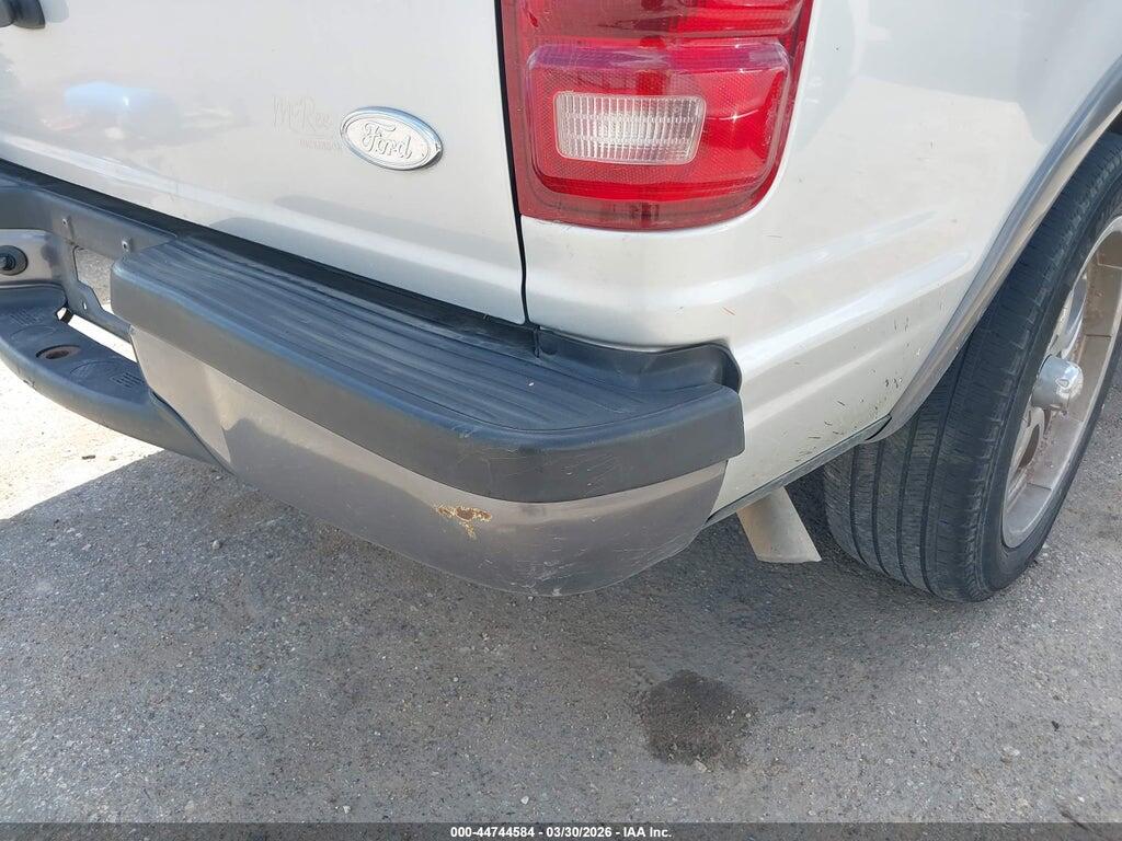 1FMRU1569YLC31189 2000 FORD EXPEDITION photo no. 12