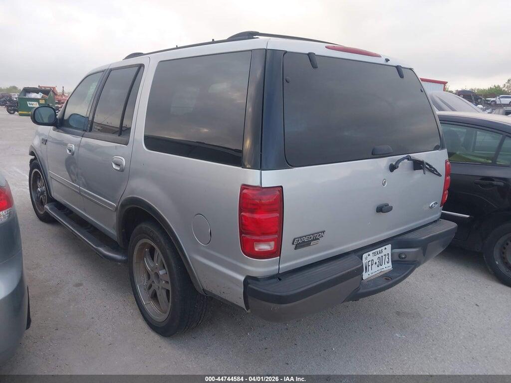 1FMRU1569YLC31189 2000 FORD EXPEDITION photo no. 3