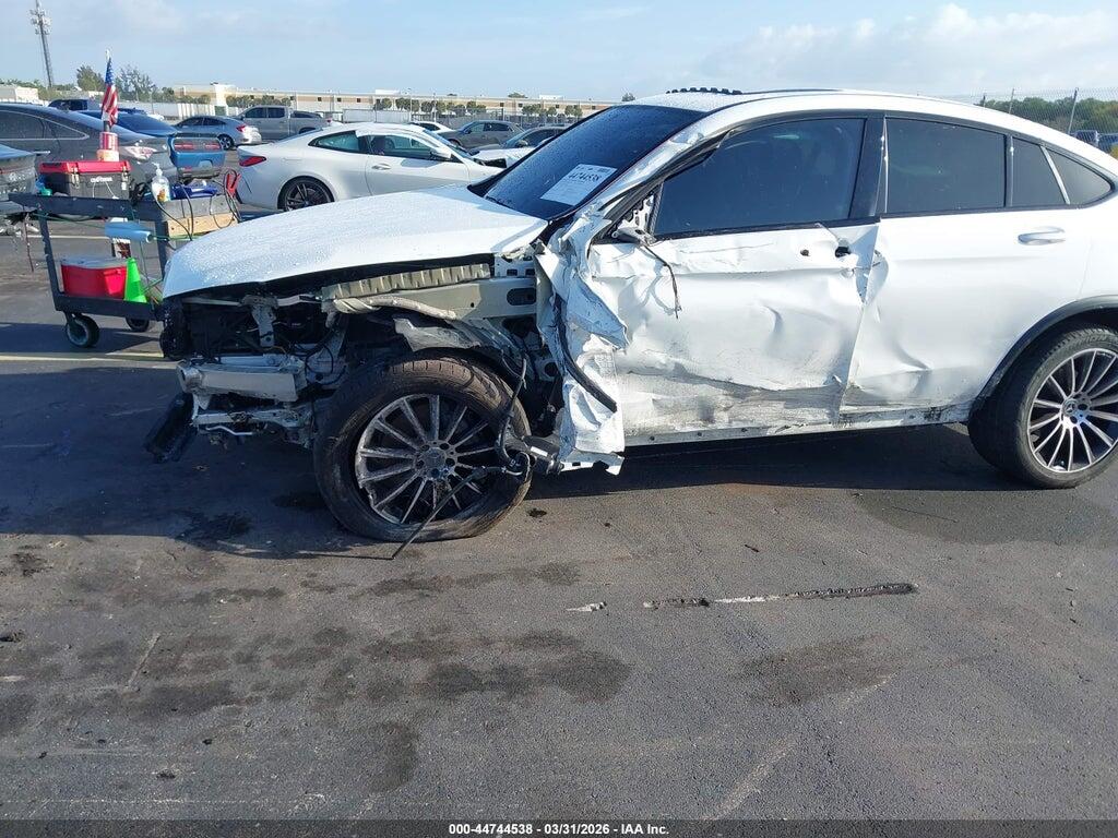 WDC0J4KB4KF661401 2019 MERCEDES-BENZ GLC 300 COUPE photo no. 6