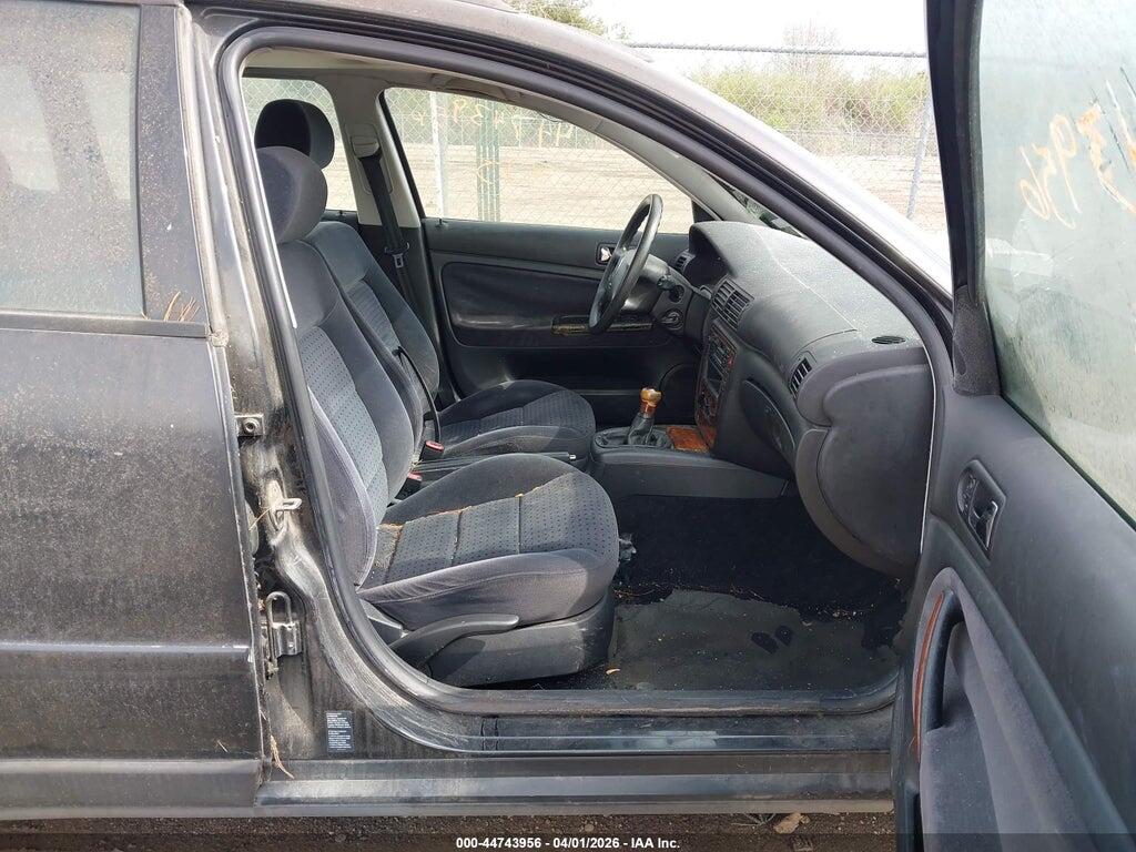 WVWND23B3YE324710 2000 VOLKSWAGEN PASSAT photo no. 5