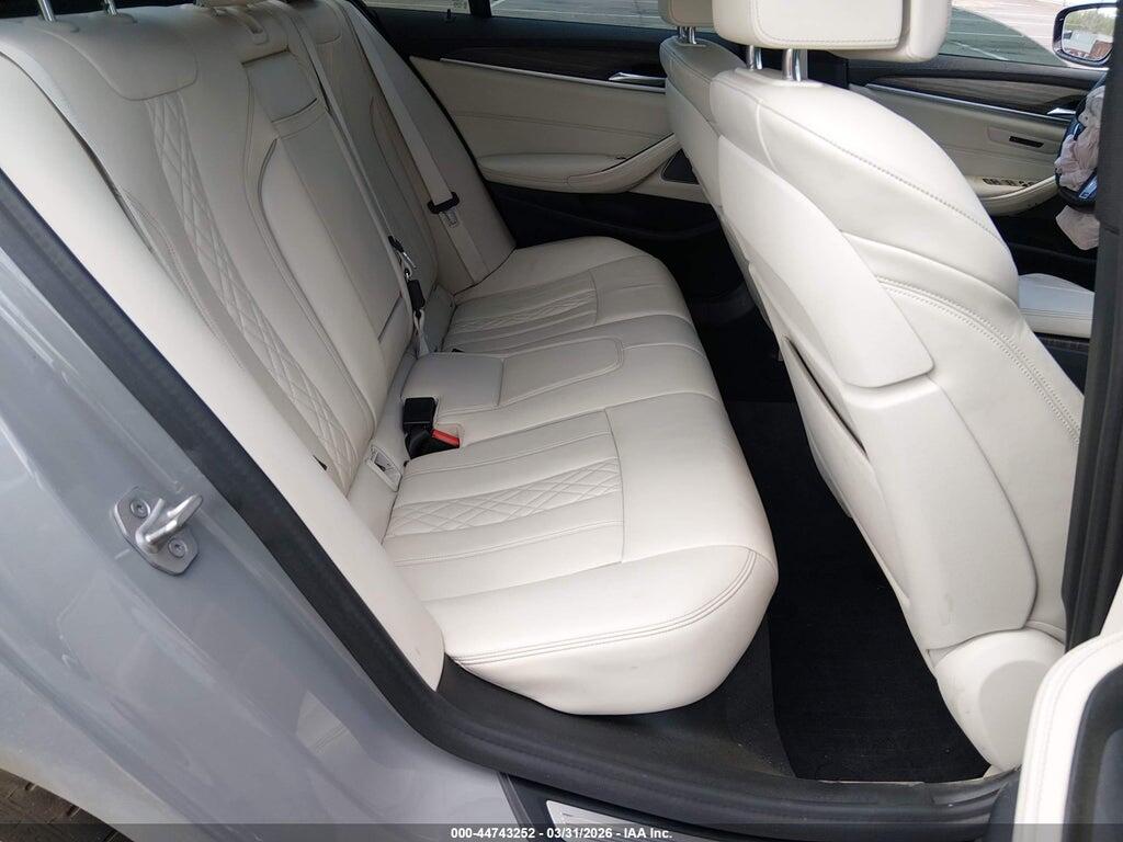 WBA13BK00MCF52008 2021 BMW M550I photo no. 8