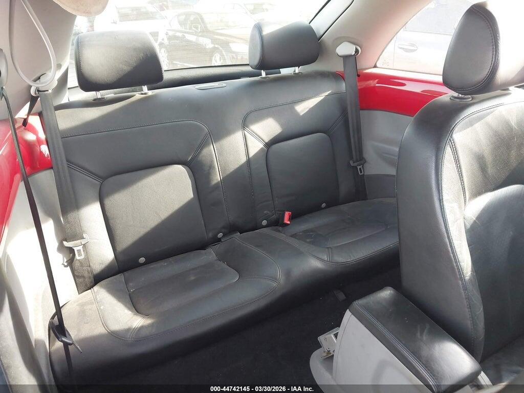 3VWCD31C84M411173 2004 VOLKSWAGEN NEW BEETLE photo no. 8