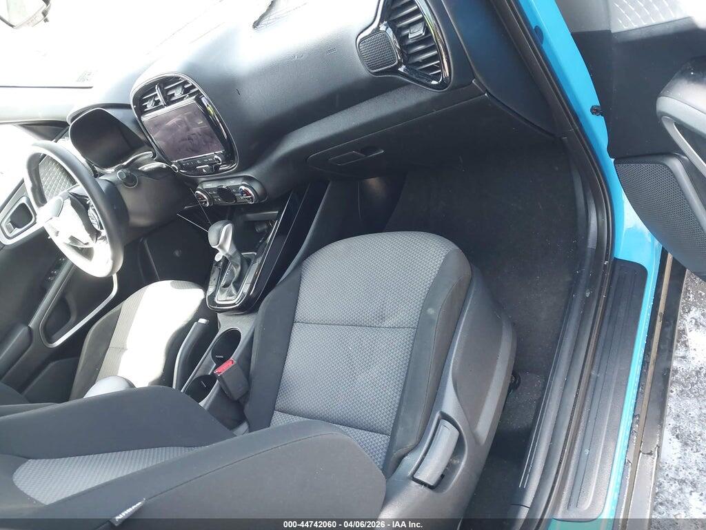 KNDJ23AU6P7204126 2023 KIA SOUL photo no. 5