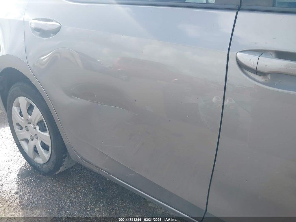 5YFBURHE3FP193647 2015 TOYOTA COROLLA photo no. 6