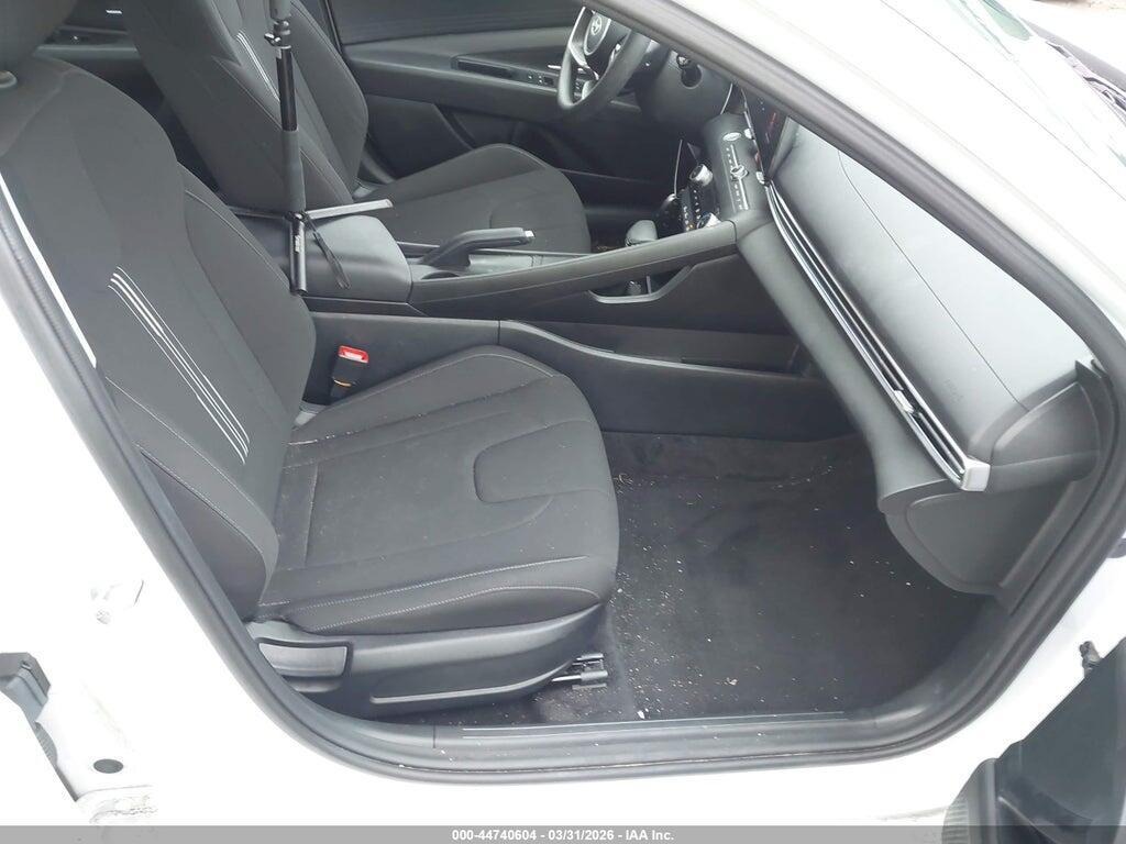 KMHLM4DG3RU759923 2024 HYUNDAI ELANTRA photo no. 5