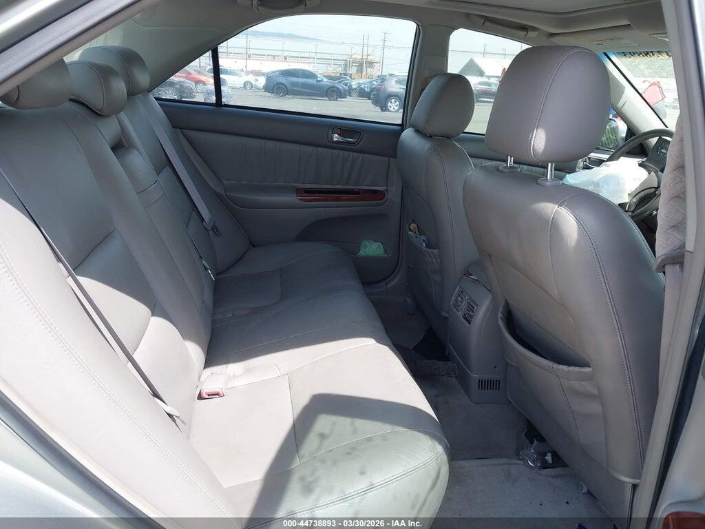 4T1BF32KX5U608983 2005 TOYOTA CAMRY photo no. 8