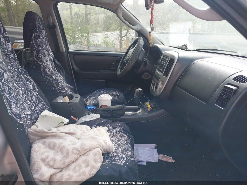 1FMCU04177KA06781 2007 FORD ESCAPE photo no. 5