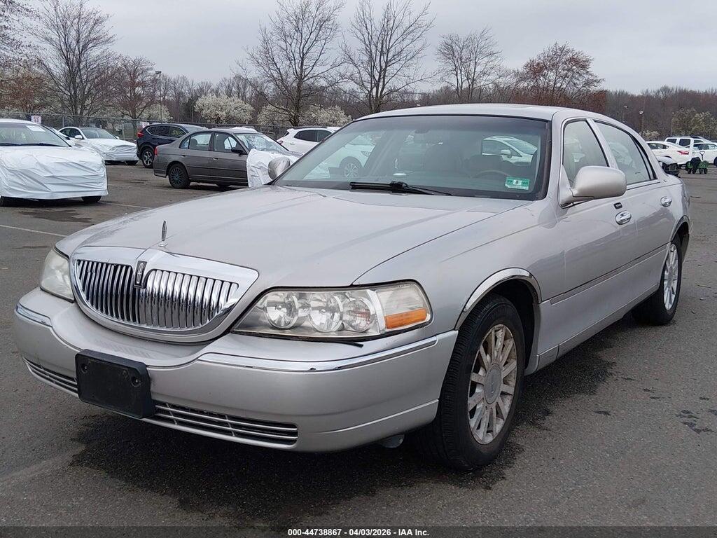 1LNHM83W96Y609471 2006 LINCOLN TOWN CAR photo no. 2
