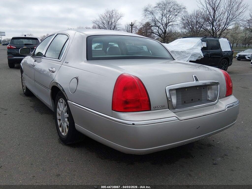 1LNHM83W96Y609471 2006 LINCOLN TOWN CAR photo no. 3