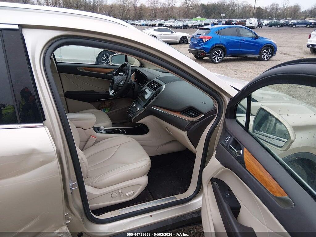 5LMCJ2C93HUL34357 2017 LINCOLN MKC photo no. 5