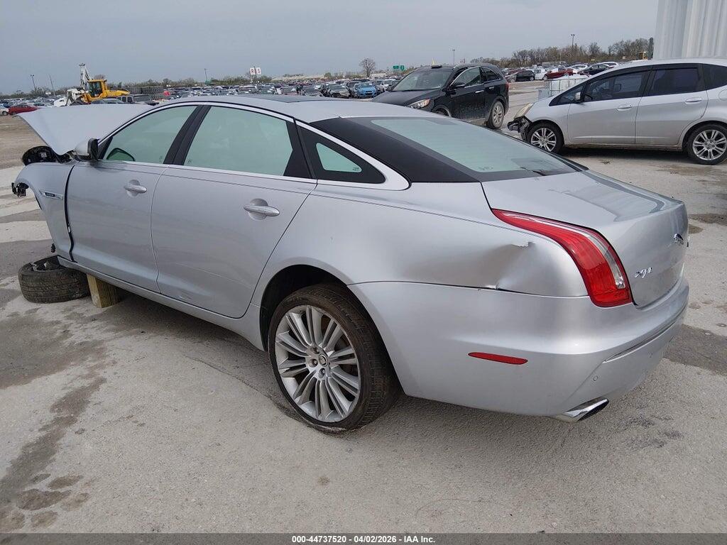 SAJWA2GE2CMV31834 2012 JAGUAR XJ photo no. 3