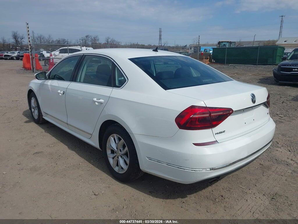 1VWAT7A33HC025687 2017 VOLKSWAGEN PASSAT photo no. 3