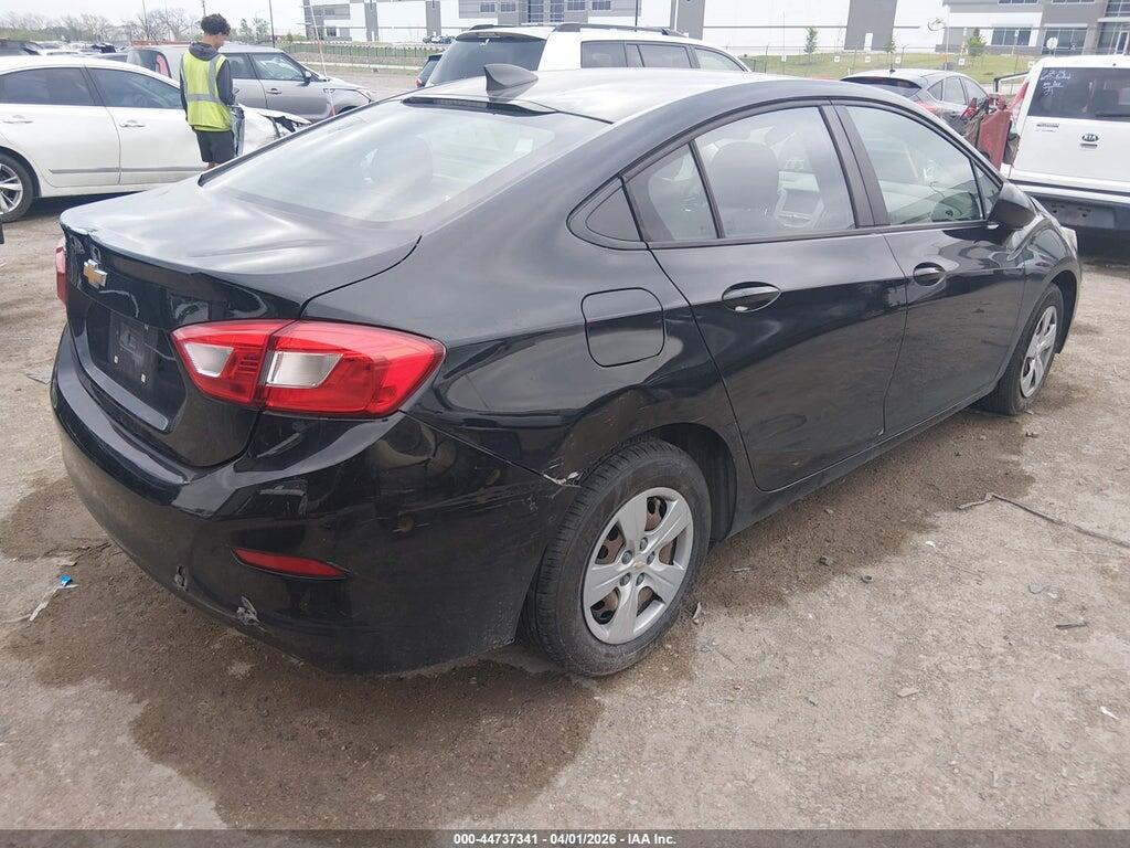 1G1BC5SM7J7175571 2018 CHEVROLET CRUZE photo no. 4