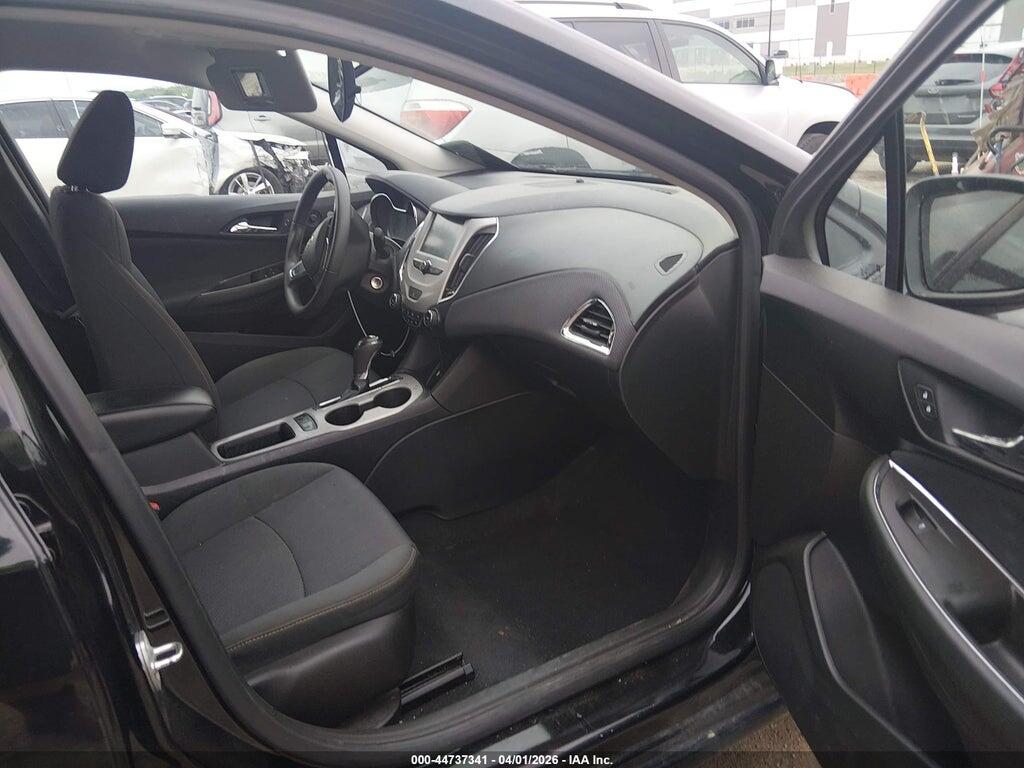 1G1BC5SM7J7175571 2018 CHEVROLET CRUZE photo no. 5