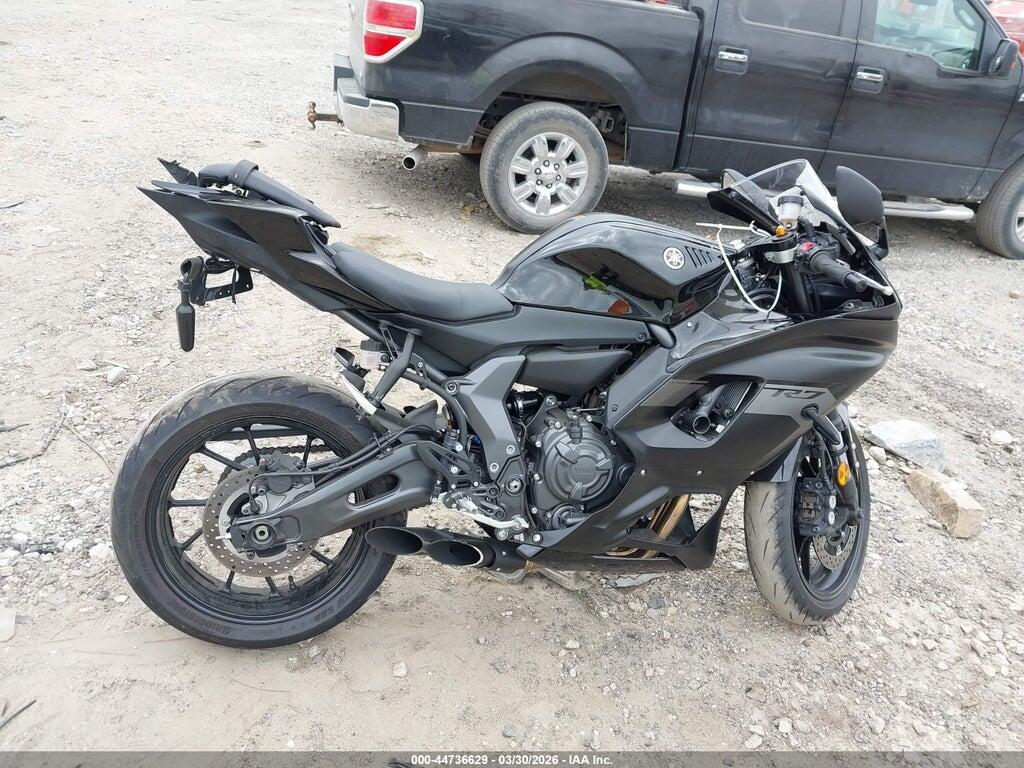 JYARM38E6SA020355 2025 YAMAHA YZFR7 photo no. 12