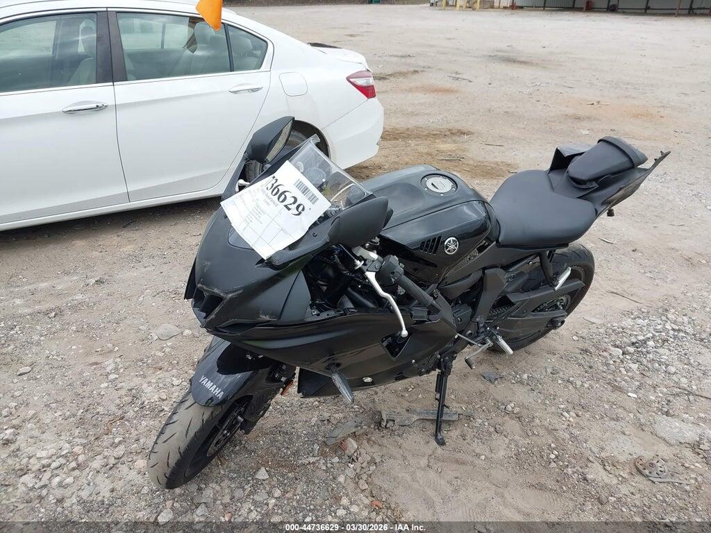 JYARM38E6SA020355 2025 YAMAHA YZFR7 photo no. 2